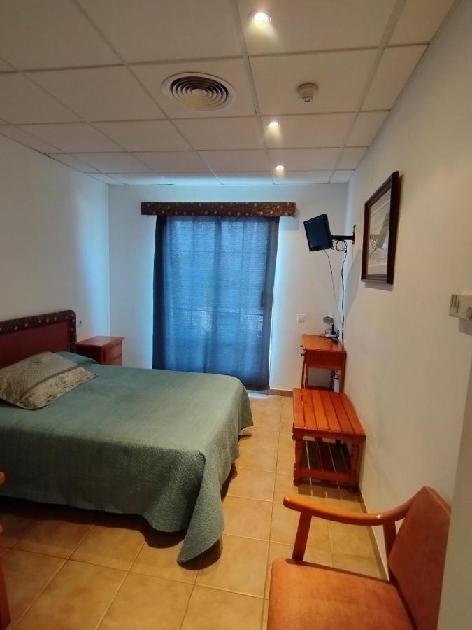 Hostal Restaurant Paca Riumar Dış mekan fotoğraf