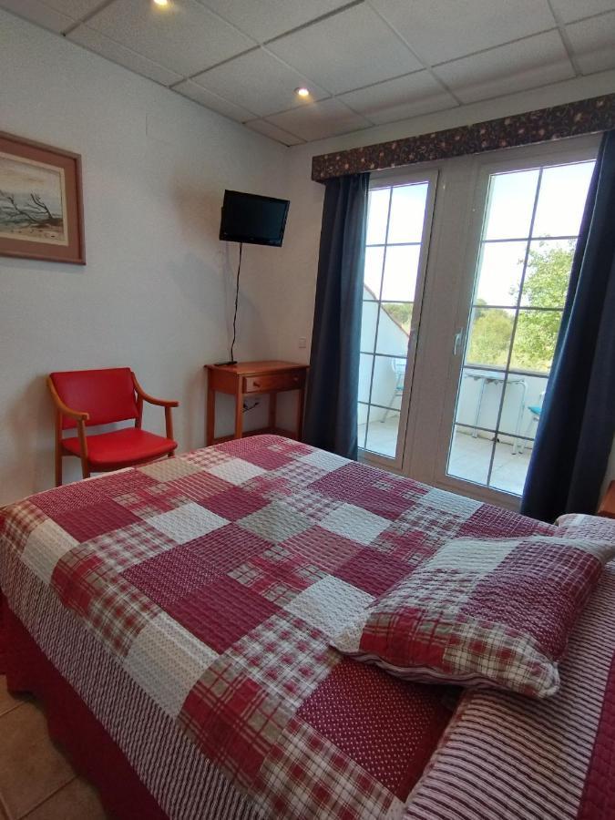 Hostal Restaurant Paca Riumar Dış mekan fotoğraf