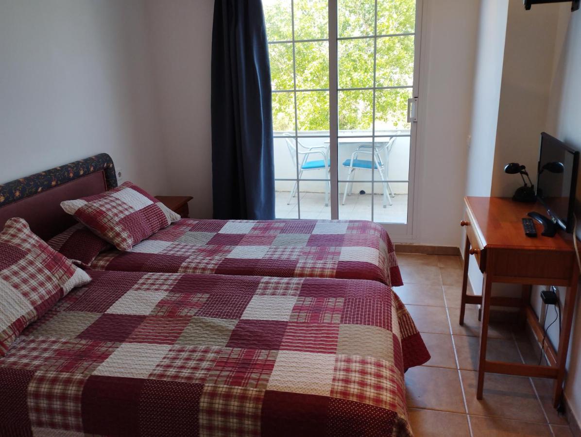 Hostal Restaurant Paca Riumar Dış mekan fotoğraf